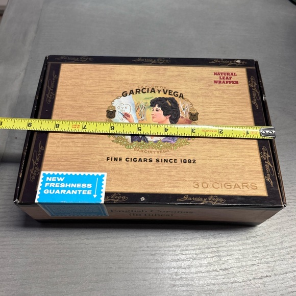 2 Vintage Cigar Boxes‎ Garcia y Vega English Coronas (in tubes) Rectangle - Picture 8 of 16
